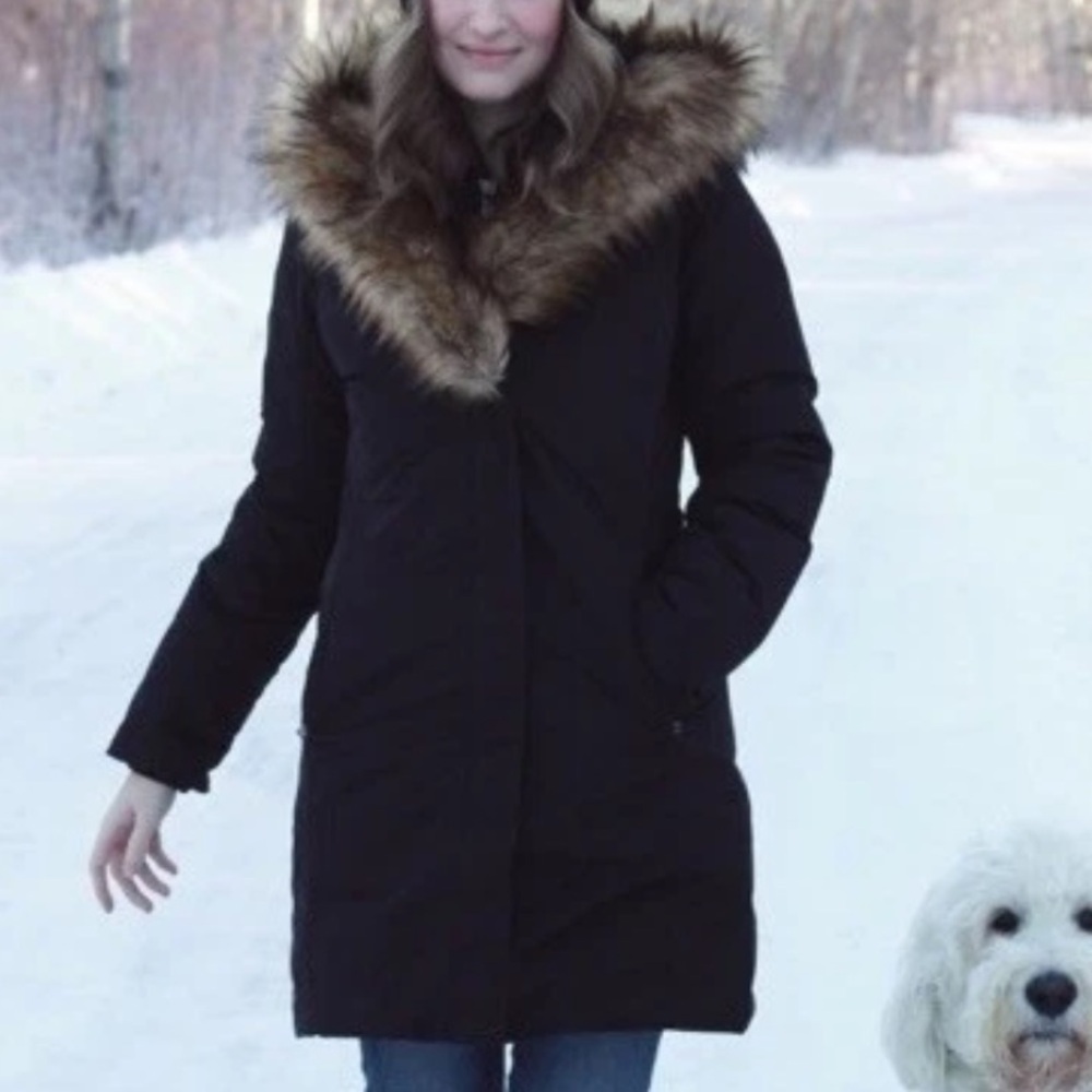 Aritzia Babaton Julian Goose Down Parka Women’s Small Black Winter Coat